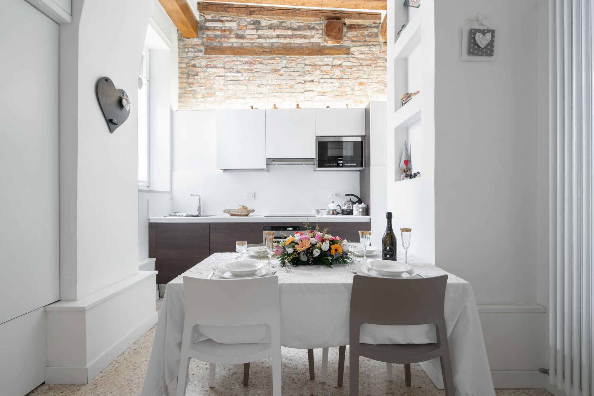 Your homestay in the city on the water